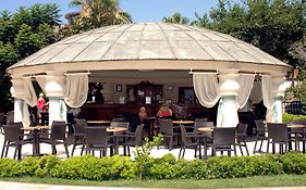 Palmeras Beach Hotel